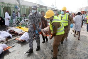 صحيفة: حادثة منى تزامنت مع اندفاع حملات ضخمة لحجاج إيرانيين