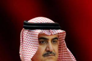 وزير الخارجية يبحث مع نظيره الطاجيكي سبل تعزيز العلاقات بين البلدين