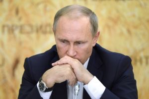 بوتين: روسيا لا تعتزم نشر قوات مقاتلة في سوريا