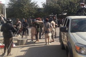 الجيش الأميركي يقصف 'طالبان' على مشارف قندوز الأفغانية