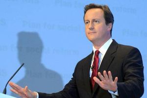 كاميرون يدعو موسكو إلى 'تغيير موقفها' في سورية