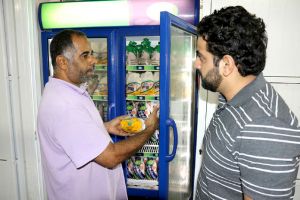 أفخاذ وصدور الدجاج تمنع أسعارها عن الارتفاع... وتراجع الإقبال بنسبة 50 %