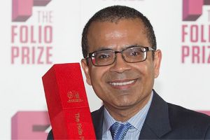 تعليق جائزة فوليو للعام 2016 بحثاً عن راعٍ جديد