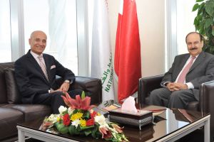 وزير الطاقة يشيد بدور السفير الياباني في مد جسور التعاون بين البلدين