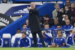 تشلسي المتعثر يقدم 'دعمه الكامل' لمدربه مورينهو