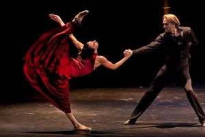 'الثقافة والتراث' تواصل مبيعات تذاكر حفل باليه 'آنا كارينينا'