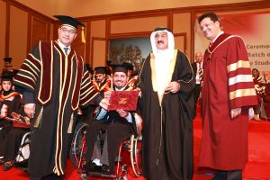 «الأهلية» تحتفي بـ 300 خريج من الحاصلين على البكالوريوس والـماجستير