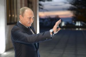  بوتين: هولاند اقترح ضم قوات الأسد إلى الجيش السوري الحر لقتال داعش