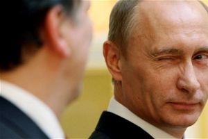 بوتين يحتفل بعيد ميلاده بلعب الهوكي مع نجوم روس