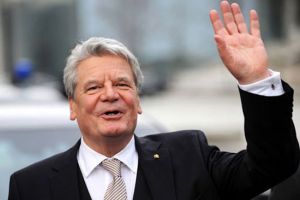 الرئيس الألماني لأوباما: أي حل لأزمة اللاجئين يجب أن يشمل الولايات