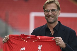 كلوب المتواضع يصف نفسه بـ'المدرب العادي'