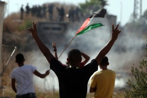 إصابة امرأة بعد محاولتها طعن حارس في شمال إسرائيل