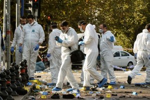 حزب الشعوب الديمقراطي: 128 قتيلاً في تفجيري تركيا