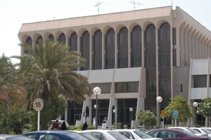 وفاة عامل آسيوي إثر سقوطه من مبنى بمنطقة السيف