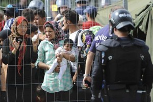 الحكومة المجرية: الحدود بين المجر وكرواتيا اقفلت امام المهاجرين 'غير الشرعيين'