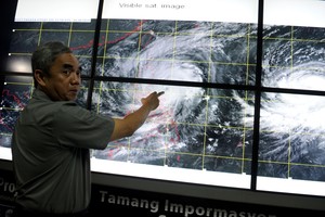 اعصار 'كوبو' يضرب الفلبين والالاف يفرون من منازلهم