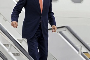 كيري سيجتمع مع مسئولين روس وسعوديين بشأن الحل السياسي في سورية وأتراك خلال أيام