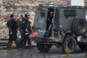 الجيش الاسرائيلي يوقف حسن يوسف أحد ابرز قياديي حركة حماس في الضفة الغربية