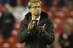 الدوري الاوروبي: كلوب يستهل مشواره الاوروبي بتعادل مخيب وثلاثية اوباميانغ تبقي دورتموند في الصدارة