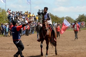 الفريق الملكي للقدرة يفوز ببطولة العالم للقدرة للناشئين
