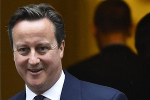 بريطانيا ستجبر الشركات على نشر مزيد من تفاصيل المرتبات لمعالجة الفجوة بين الجنسين