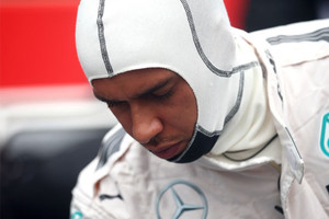 هاميلتون يفوز بسباق أمريكا ويحقق لقبه الثالث في فورمولا 1