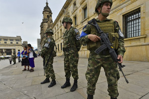 مقتل 12 عنصرا من القوات الكولومبية في هجوم لمتمردي جيش التحرير الوطني