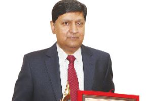 السكر والسمنة يقلقان د. شاريان