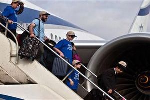 طيار «رافضاً لوجود إسرائيل»: لحظات ونهبط في دولة فلسطين