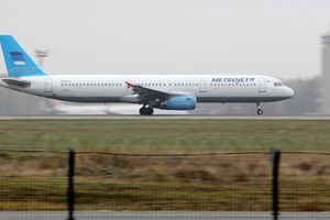 محقق: تسجيلات الطائرة الروسية تبين عدم تعرضها لهجوم خارجي