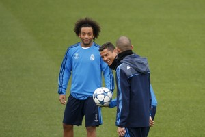 شاهد الصور... تدريبات ريال مدريد استعداداً لملاقاة باريس سان جيرمان في دوري الأبطال