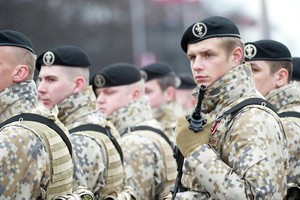 لاتفيا: وزارة الدفاع تدرس إمكانية إرسال جنوداً إلى العراق لمحاربة 'داعش'