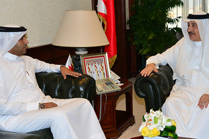 حميدان يبحث مع النائب الدوسري تقديم أفضل الخدمات للمواطنين في مجالات التوظيف والرعاية الاجتماعية