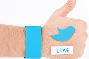 هل بدأ «تويتر» بتقليد «الفيسبوك»؟