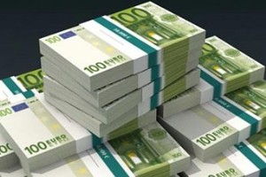 امرأة ثمانينية تمزق مليون يورو قبل ان تموت في النمسا