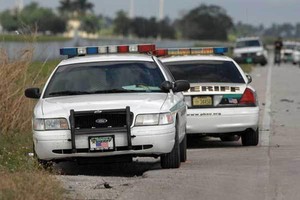 القبض على ضابطين أميركيين أطلقا النار ليقتلا طفلا في السادسة