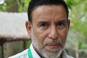 بني جمرة تفقد أحد أهم كوادرها العاملة بالقرية