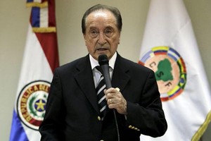 سويسرا: مسئول «فيفا» السابق فيغيريدو وافق على تسليمه لبلاده