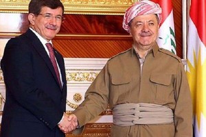 أوغلو للبارزاني: مستعدون للتعاون مع كردستان في محاربة الإرهاب