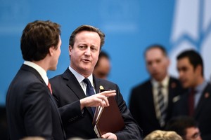 كاميرون: قصف المعارضة المعتدلة في سورية خطأ وقد أوضحت ذلك لبوتين