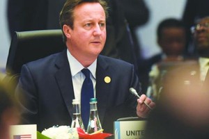 كاميرون: على روسيا استهداف «داعش» لا الفصائل المعارضة لنظام بشار