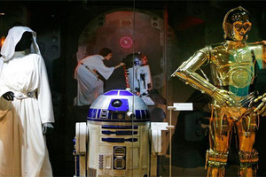 مزاد لمجموعة من تذكارات 'حرب النجوم'