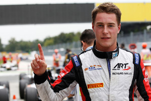 فاندورن يخطف لقب السباق الأول للجي بي 2