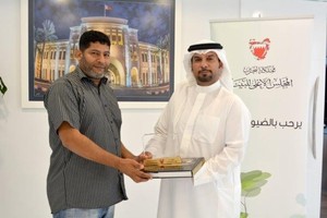 'الأعلى للبيئة' يكرم مصورين بحرينيين