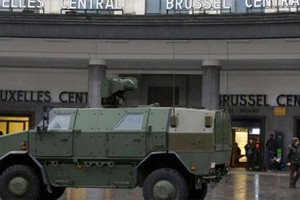 بروكسل في حالة انذار قصوى بعد ثمانية ايام على اعتداءات باريس