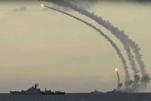 العراق يعلق الرحلات الجوية الشمالية بسبب الصواريخ التي تُطلق على سوريا