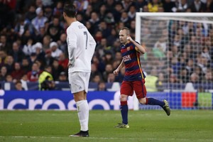 برشلونة يدمر ريال مدريد برباعية في كلاسيكو العالم