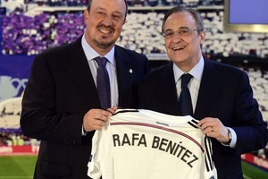 مؤتمر صحافي لبيريز للحديث عن مصير بينيتيز اليوم