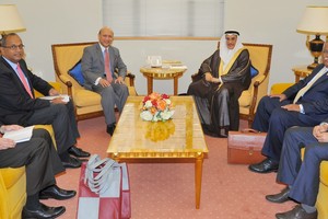 خالد بن عبدالله: التعاون مع الحكومة والشركات الماليزية مرحب به لتطوير قطاعات البنية التحتية