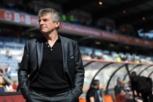 الفرنسي غوركوف سيبقى مدربا لمنتخب الجزائر